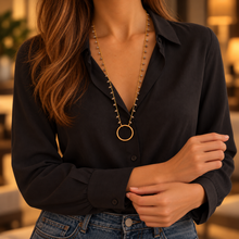 Charger l'image dans la galerie, Charlotte taupe – collier porté – LUTECE
